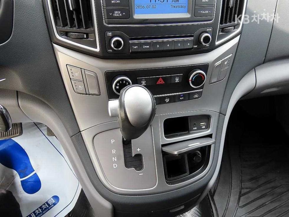 Hyundai Starex — miniaturë 10