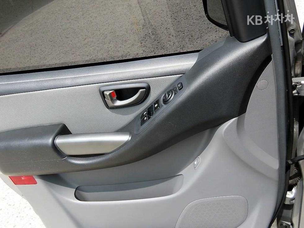 Hyundai Starex — miniaturë 11