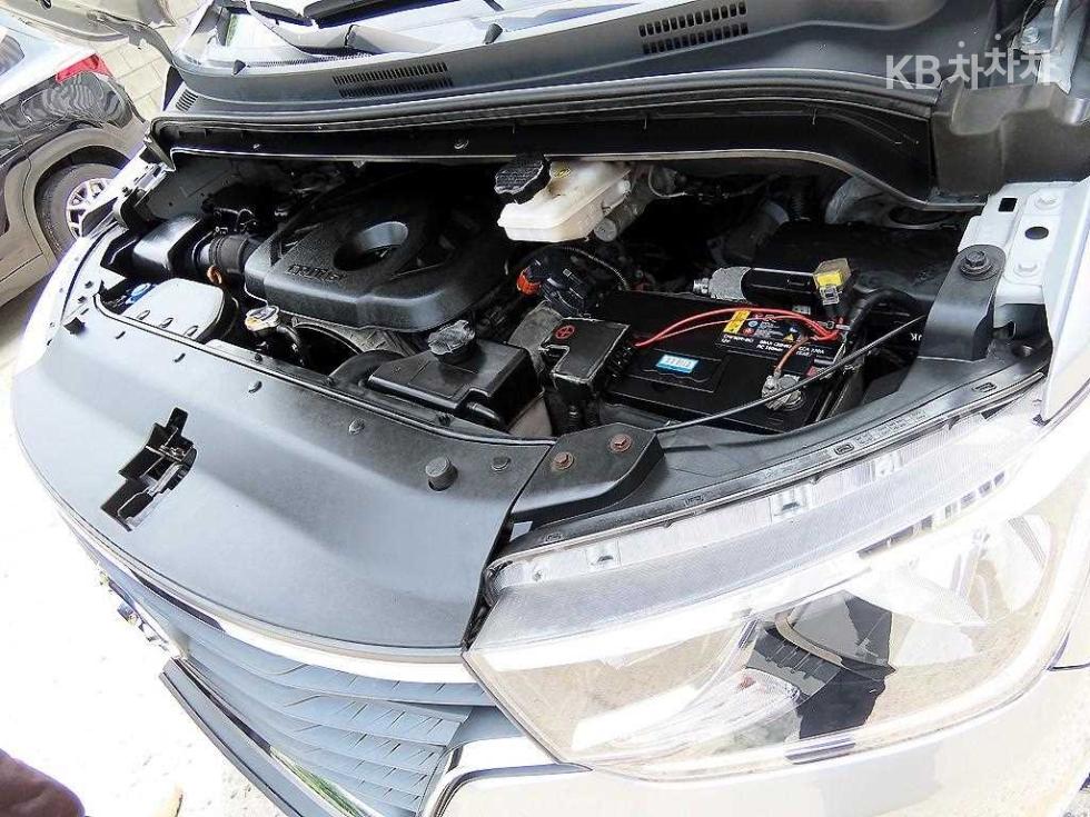 Hyundai Starex — miniaturë 17