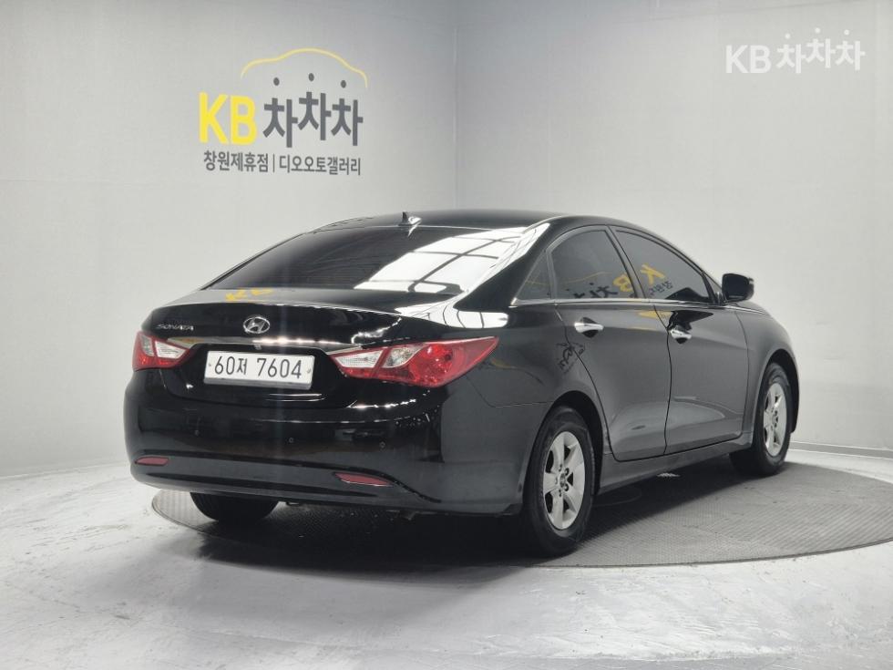 Hyundai Sonata — miniaturë 4