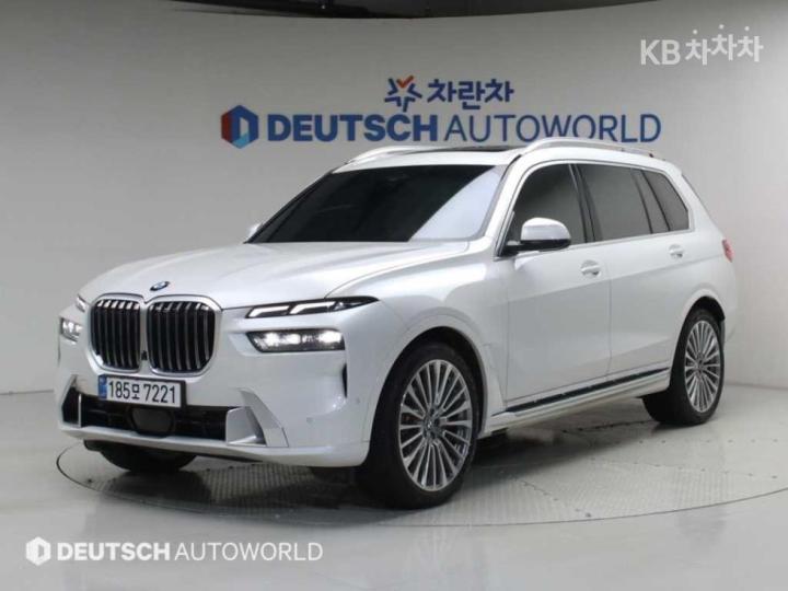 BMW X7 xDrive 40i Design Pure Excellence 7-Seater — foto 1