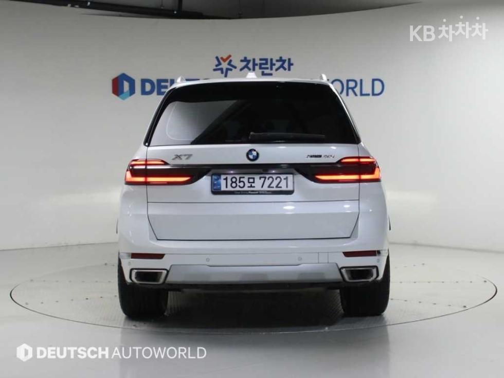 BMW X7 — miniaturë 4