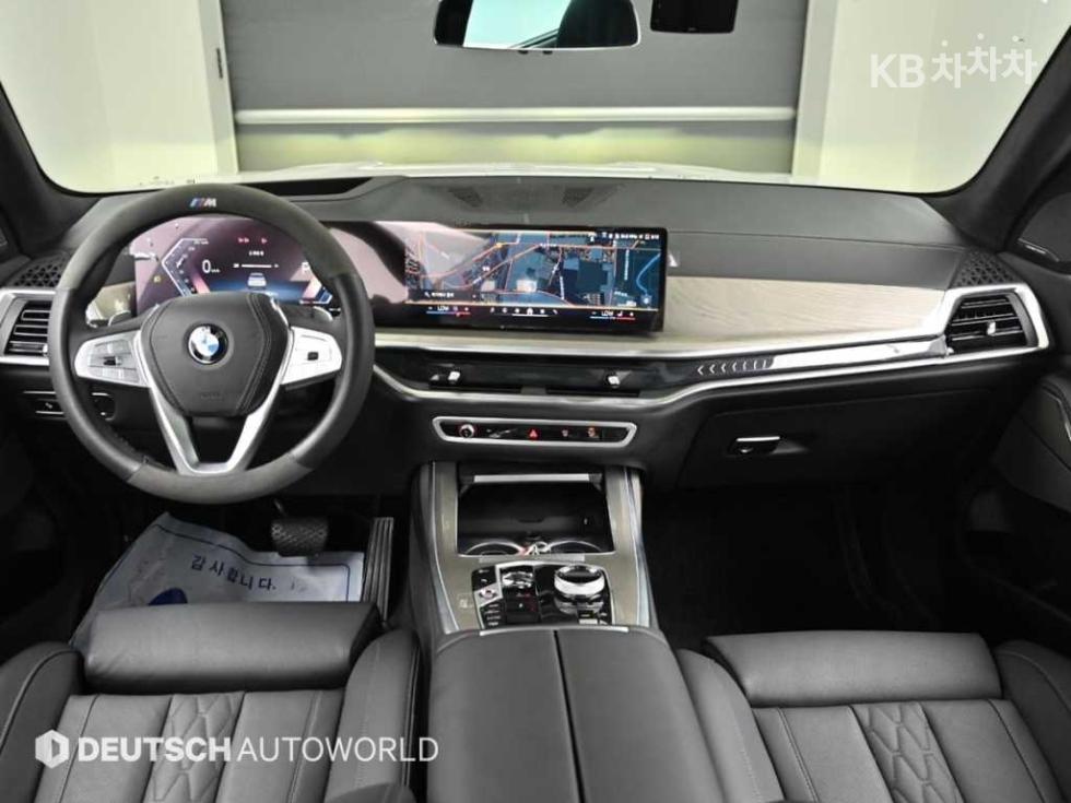 BMW X7 — miniaturë 7
