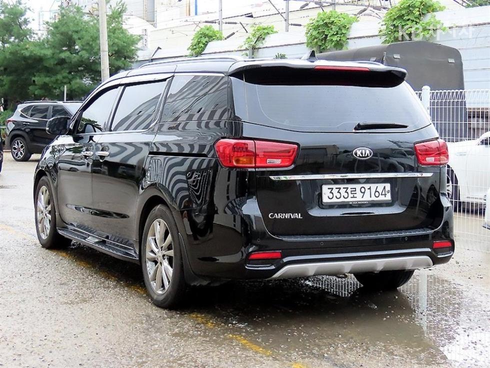 Kia Carnival — miniaturë 3