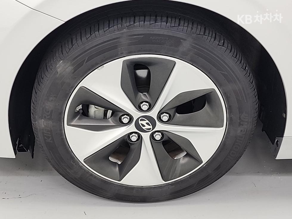 Hyundai IONIQ — miniaturë 19