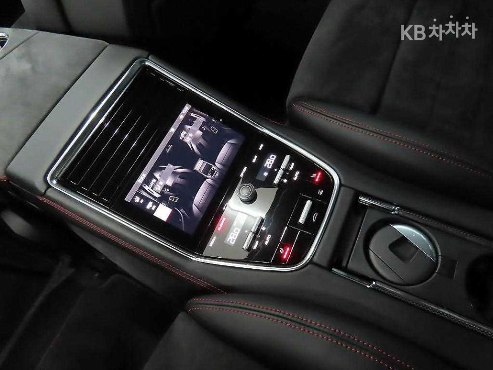 Porsche Panamera — miniaturë 16