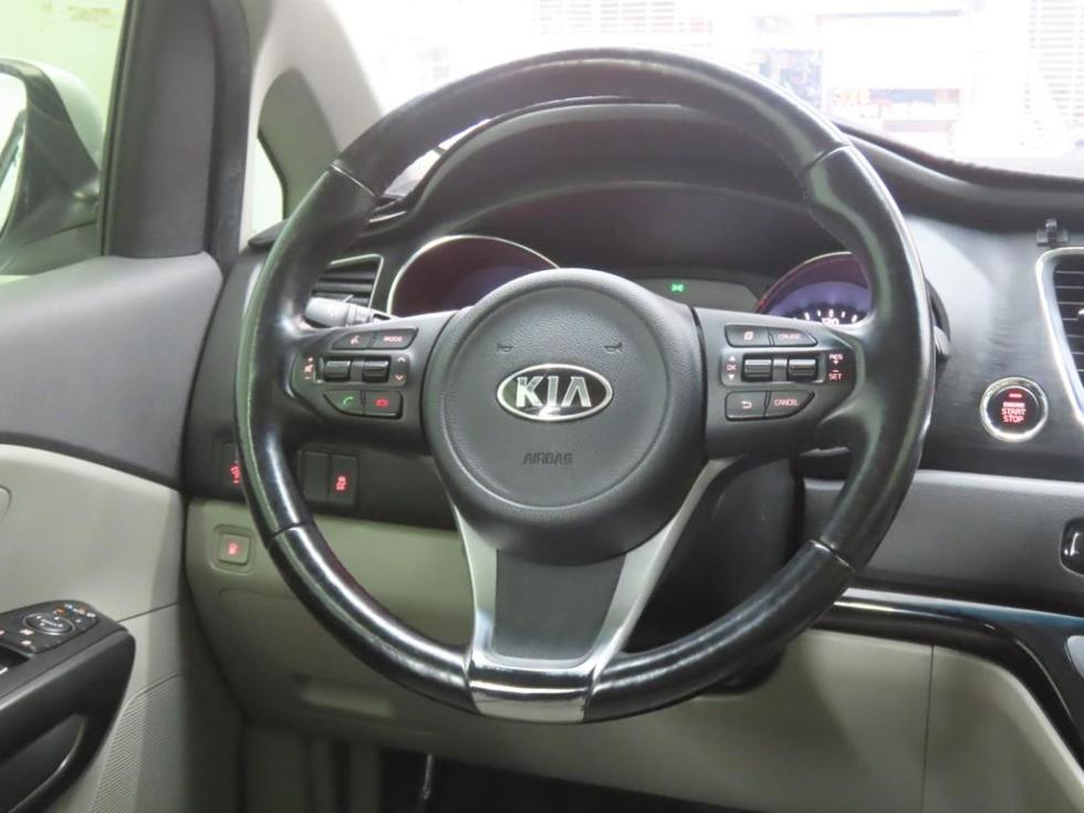 Kia Carnival — miniaturë 18