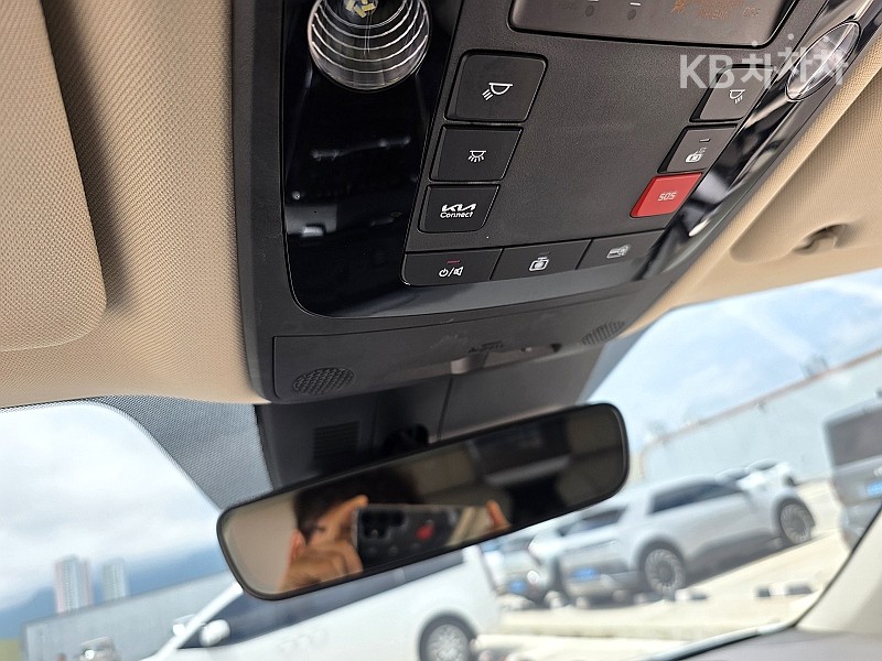 Kia Carnival — miniaturë 18
