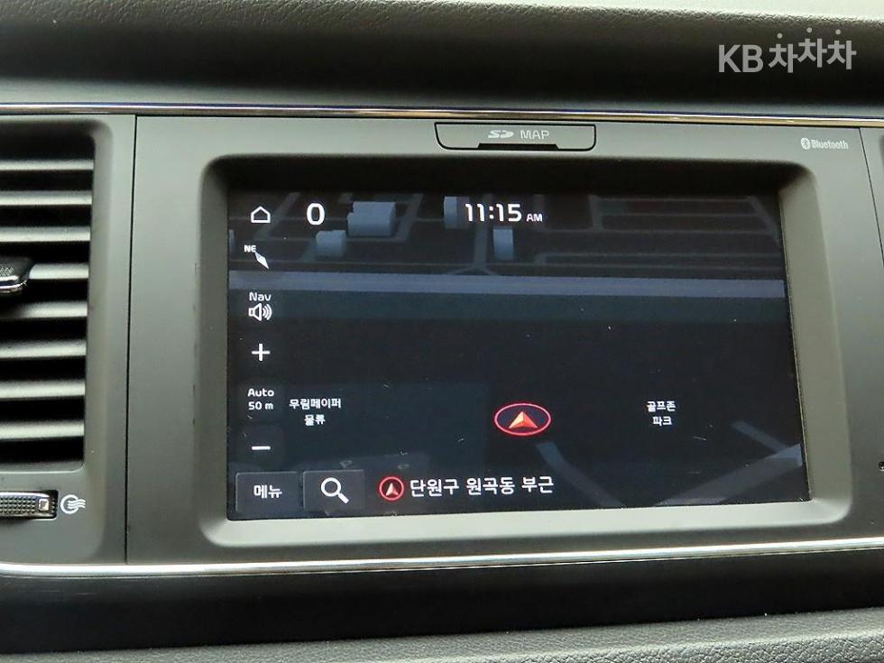Kia Carnival — miniaturë 9