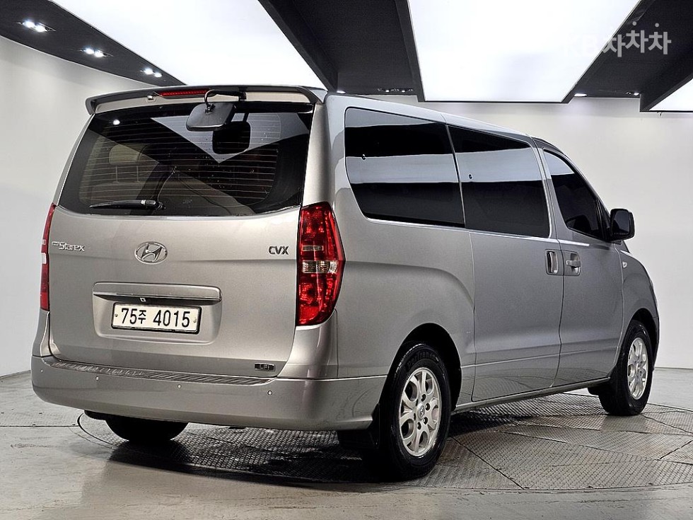 Hyundai Starex — miniaturë 4