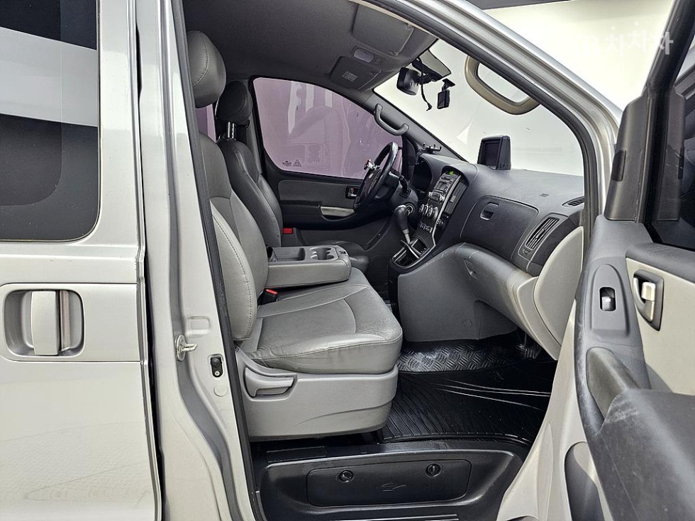 Hyundai Starex — miniaturë 11