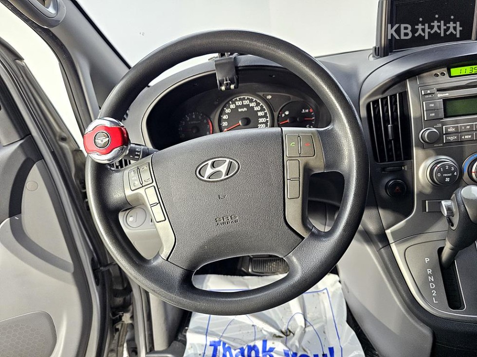 Hyundai Starex — miniaturë 12