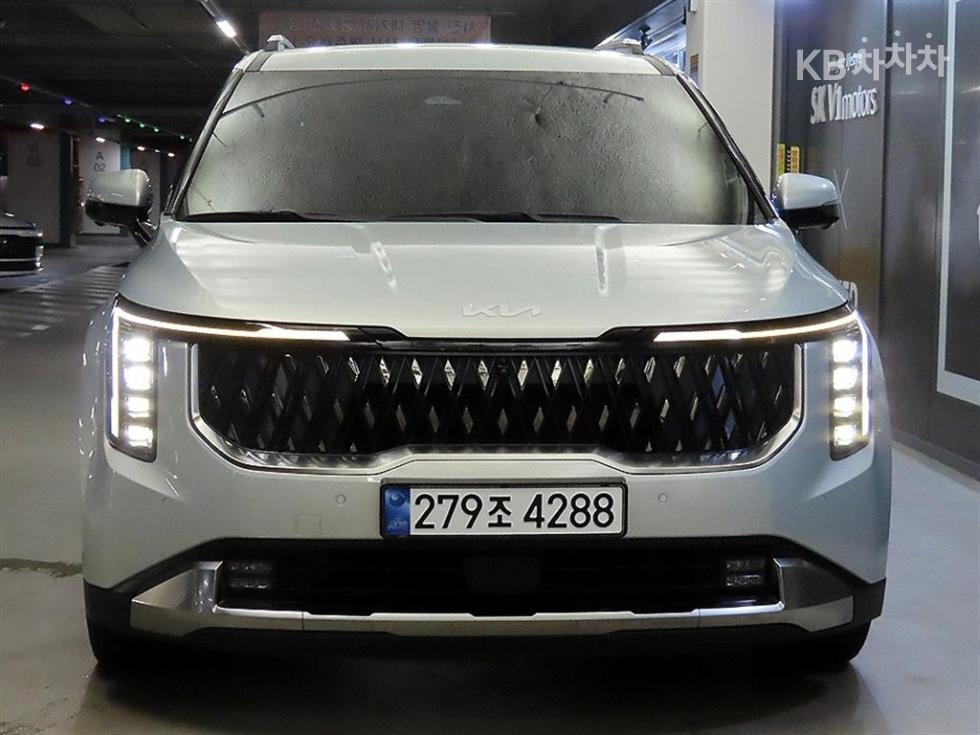 Kia Carnival — miniaturë 2