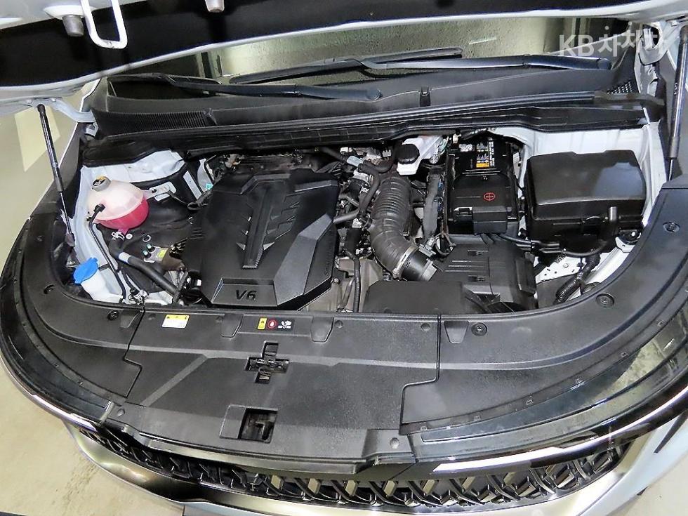 Kia Carnival — miniaturë 19