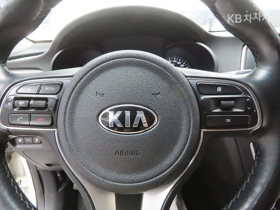 Kia K5 — miniaturë 17