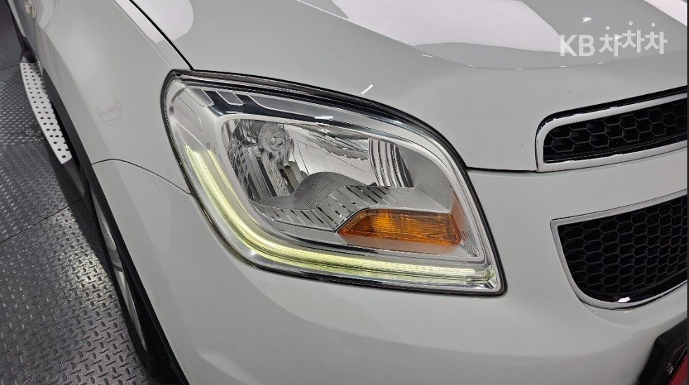 Chevrolet Orlando — miniaturë 15