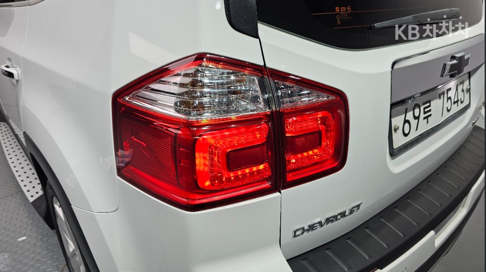 Chevrolet Orlando — miniaturë 16