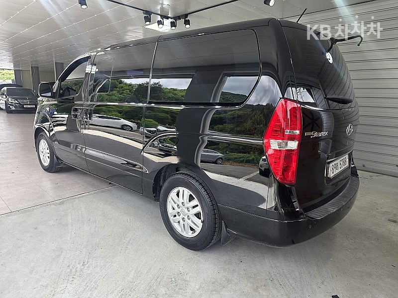 Hyundai Starex — miniaturë 5