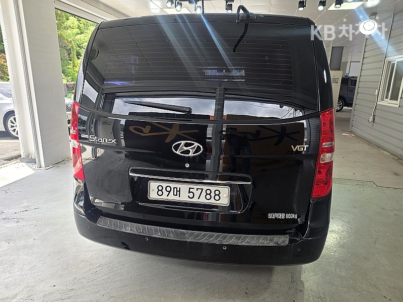 Hyundai Starex — miniaturë 6
