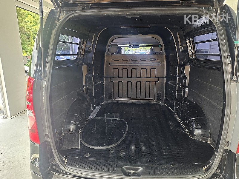 Hyundai Starex — miniaturë 7