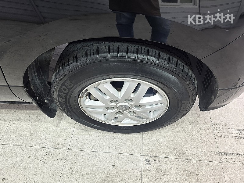 Hyundai Starex — miniaturë 18