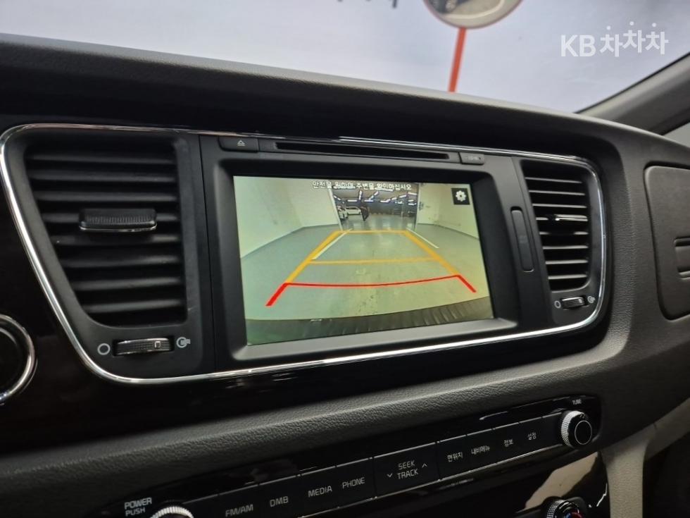 Kia Carnival — miniaturë 14