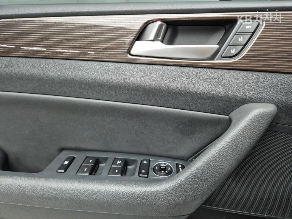 Hyundai Sonata — miniaturë 18