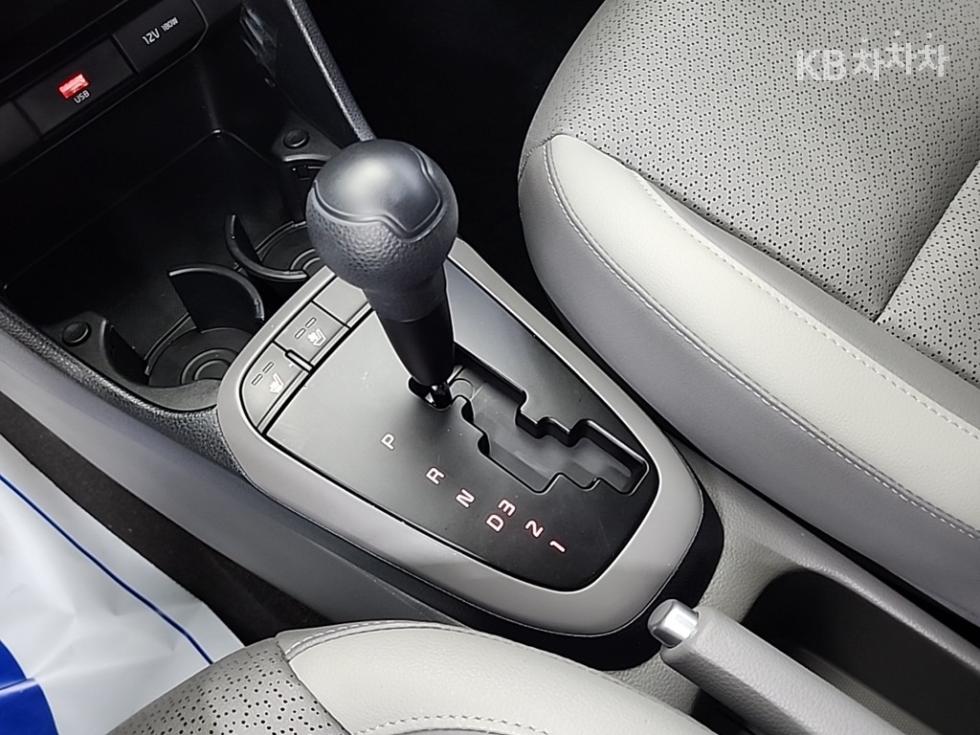 2021 Kia (JA) photo