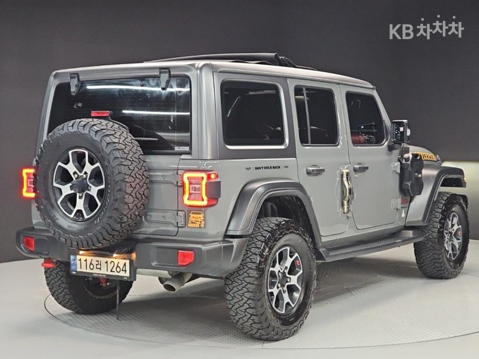 2023 Jeep (JL) photo