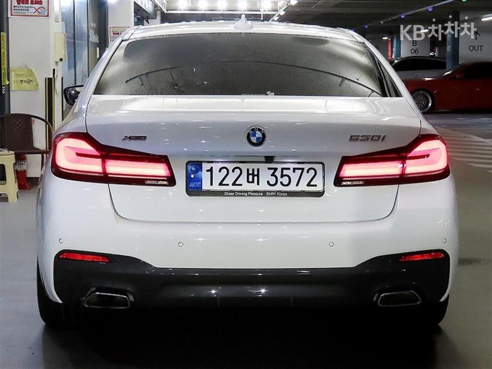 2023 BMW BMW 5 (G30) photo