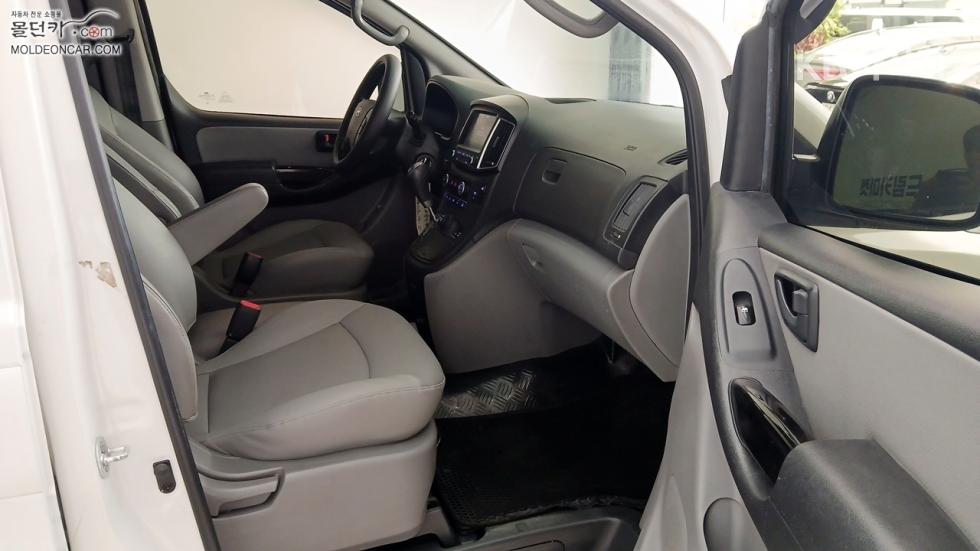 Hyundai Starex — miniaturë 10
