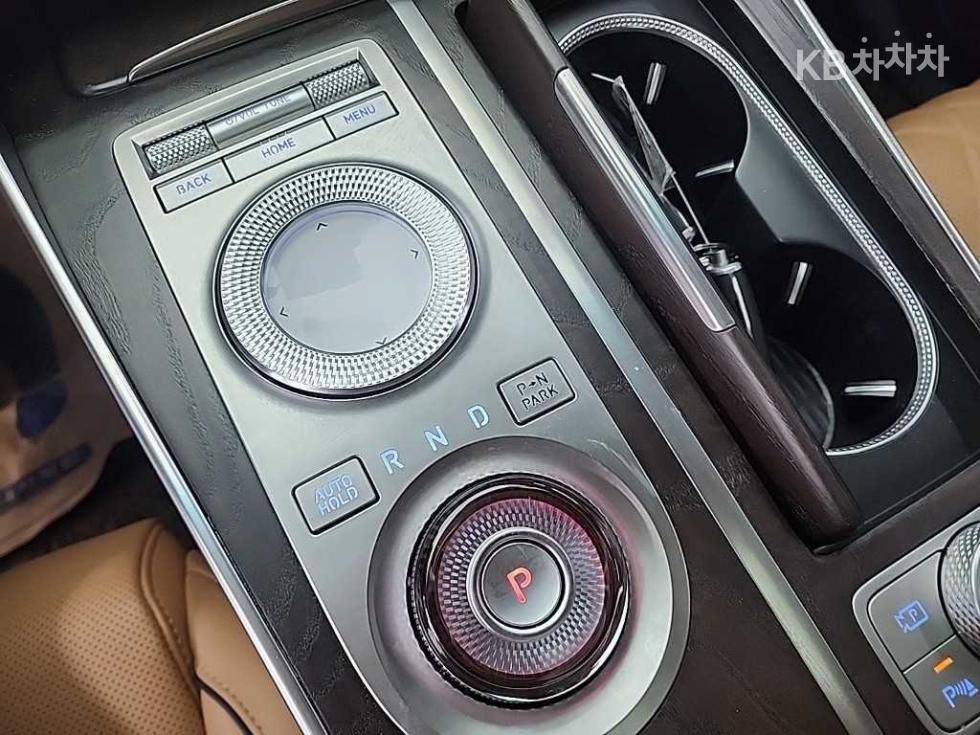 2022 Genesis GV80 photo