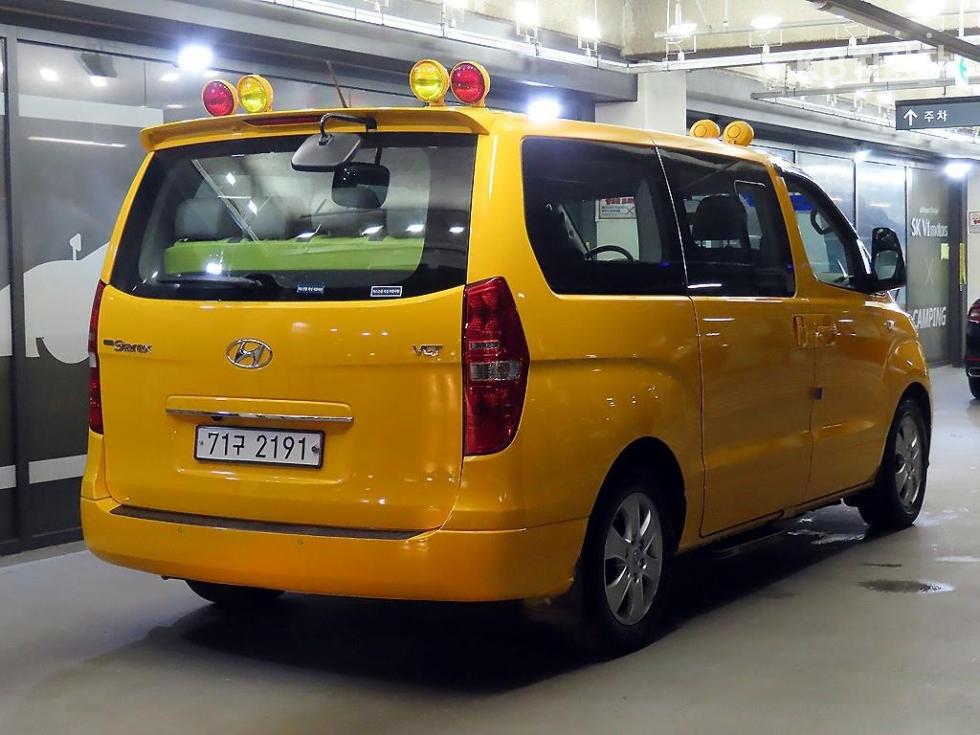 Hyundai Starex — miniaturë 4