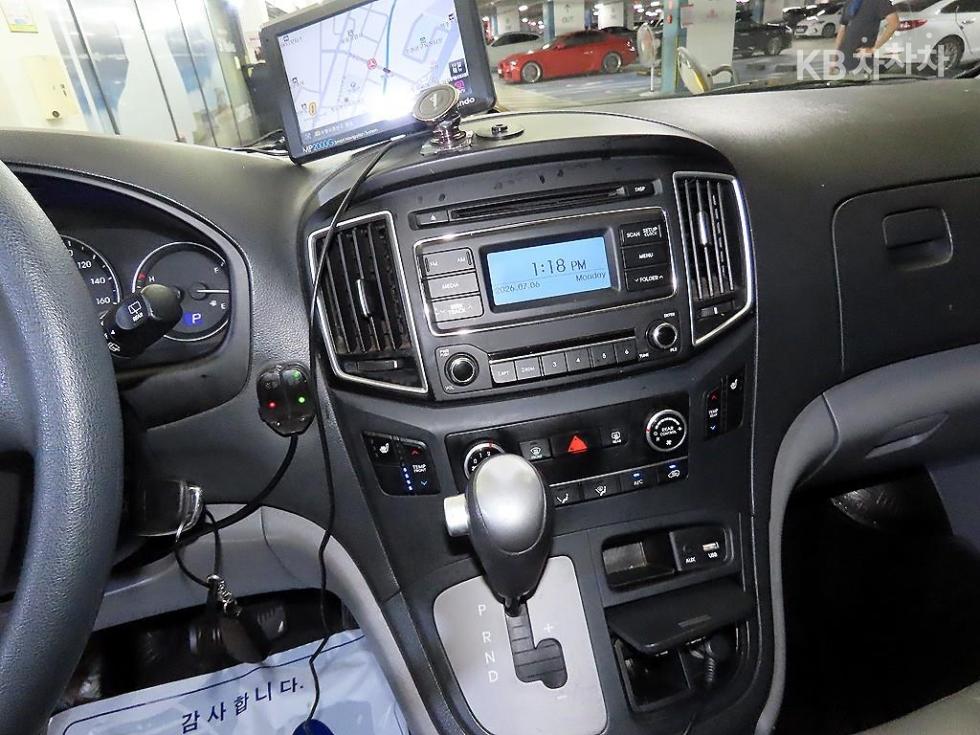 Hyundai Starex — miniaturë 11