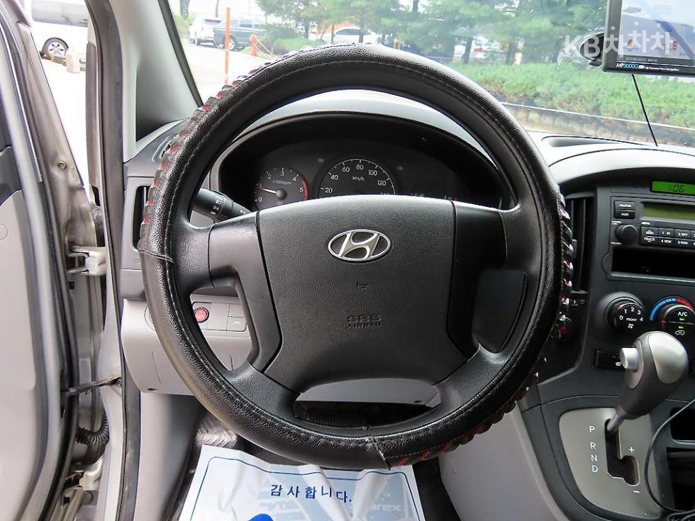 Hyundai Starex — miniaturë 9