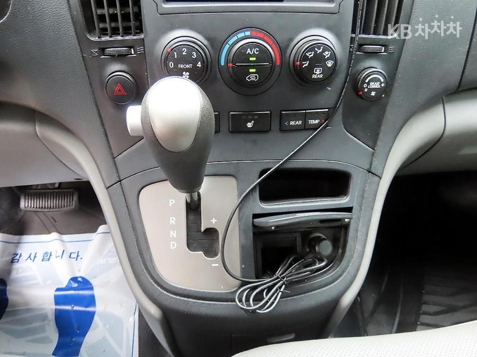 Hyundai Starex — miniaturë 11