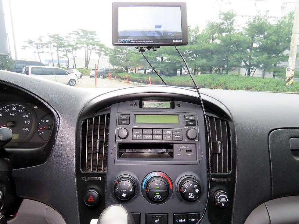 Hyundai Starex — miniaturë 13