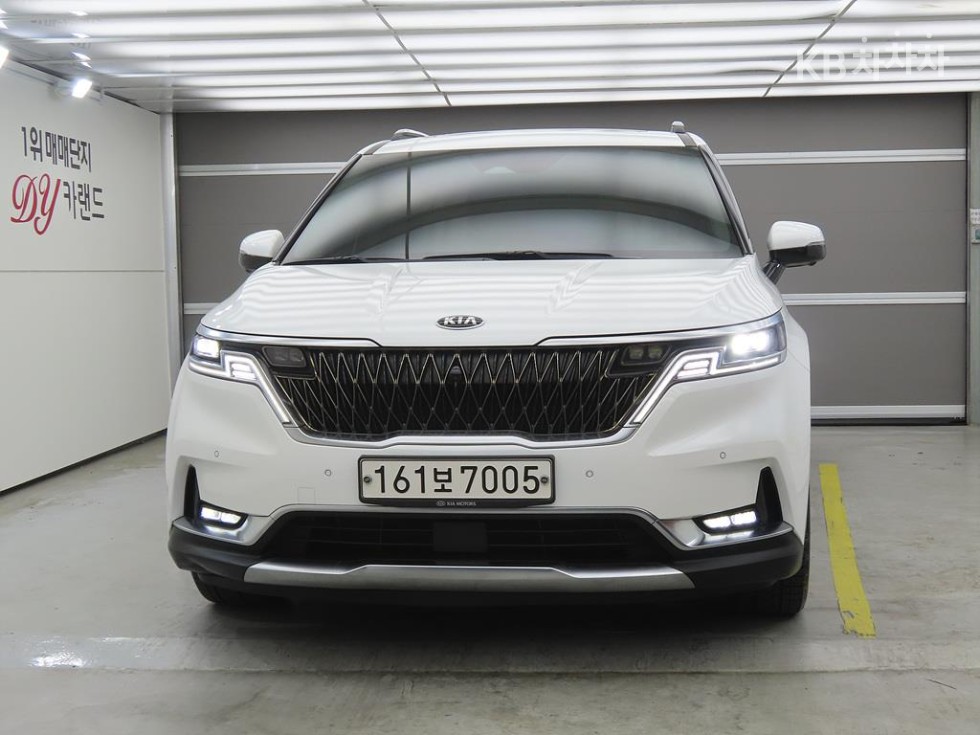 Kia Carnival — miniaturë 2