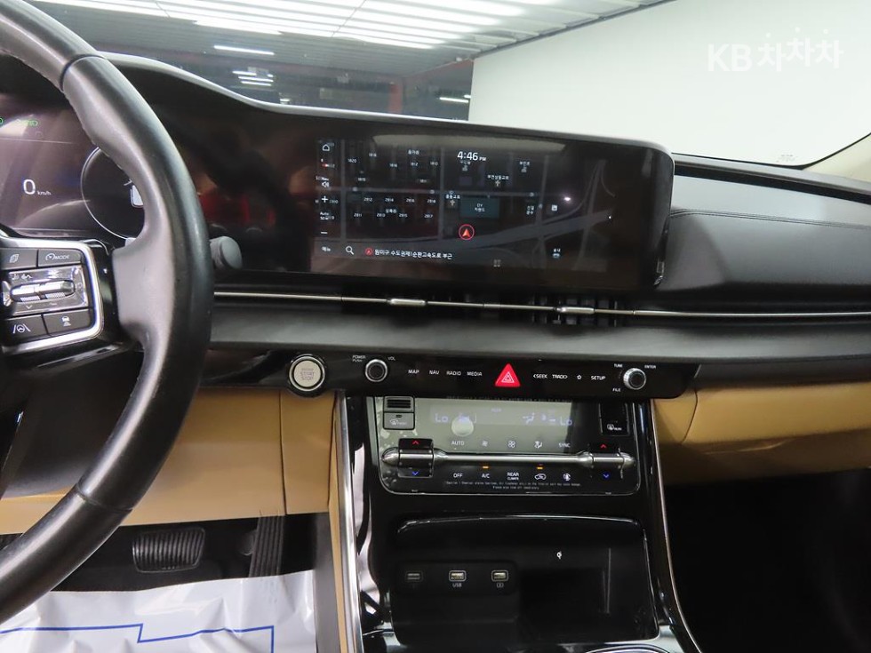 Kia Carnival — miniaturë 10