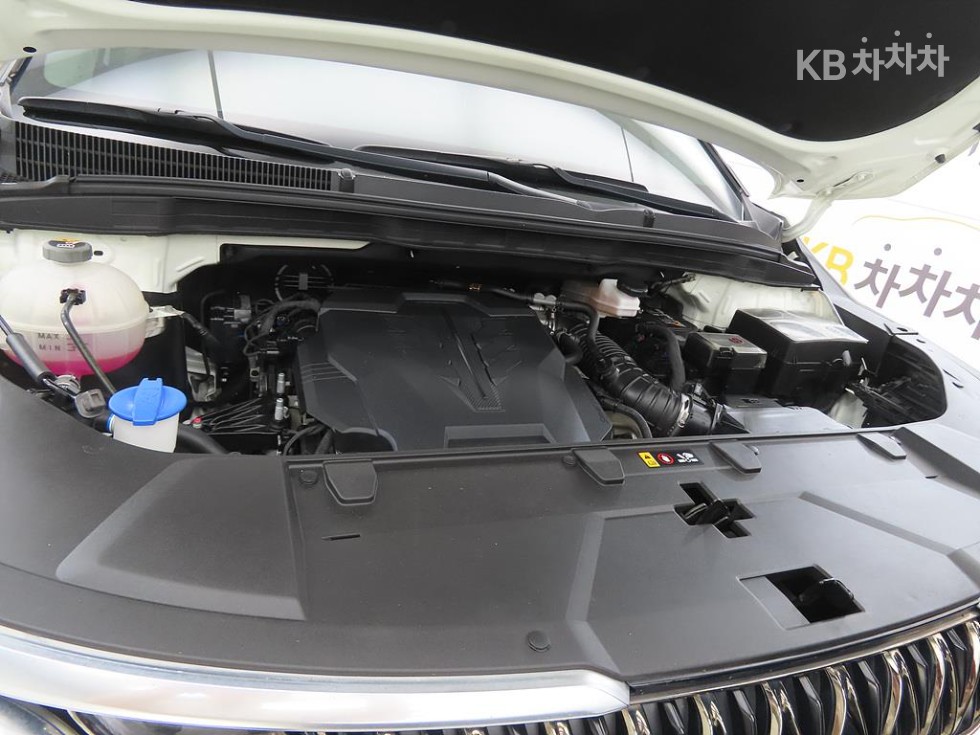 Kia Carnival — miniaturë 19