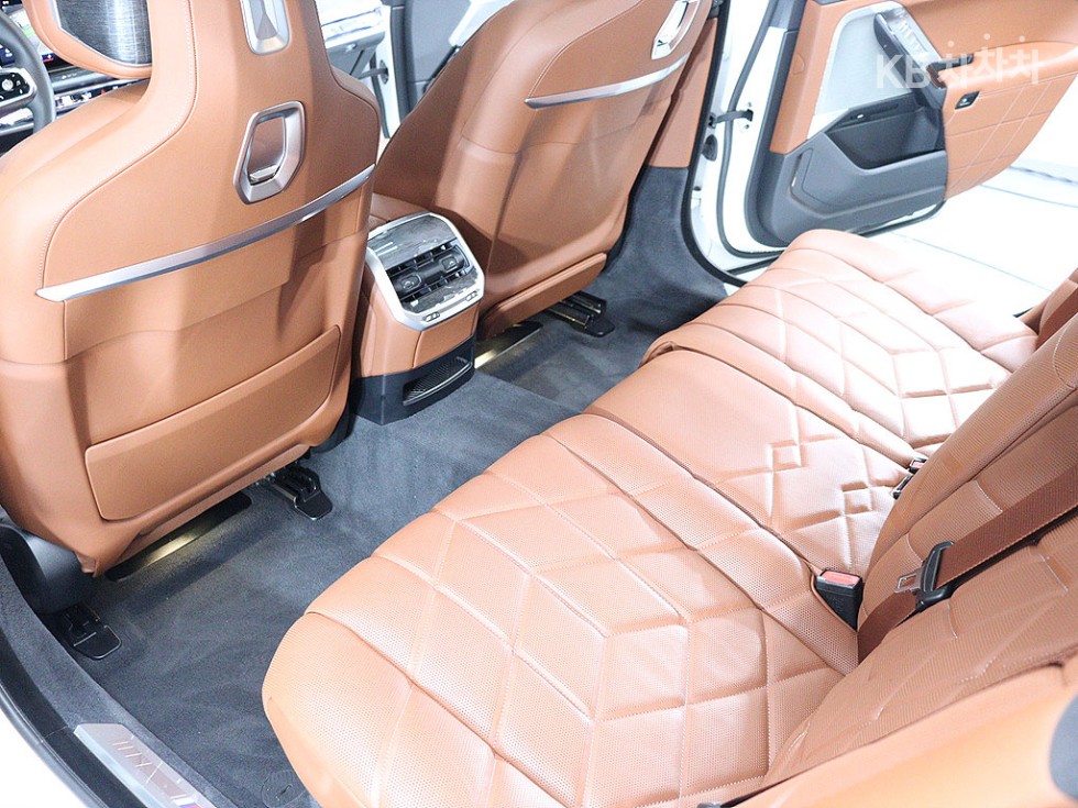BMW 7er — miniaturë 10