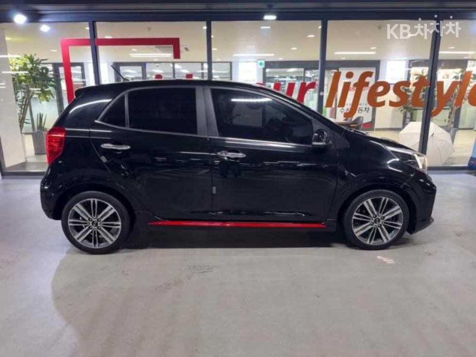 2017 Kia (JA) photo