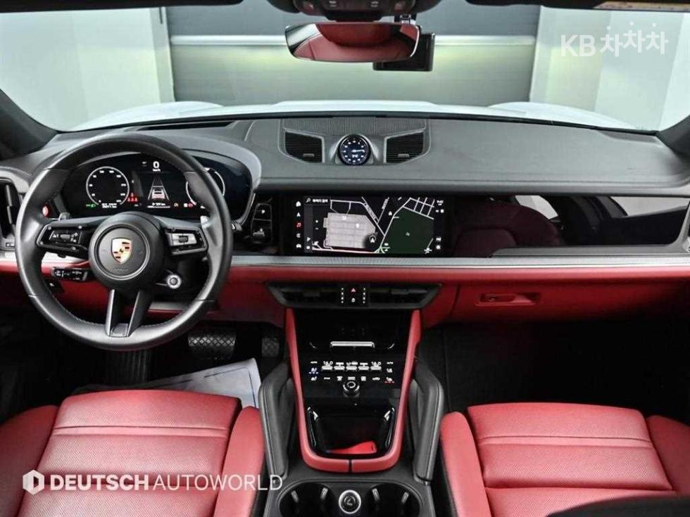 2023 Porsche (9Y0) photo