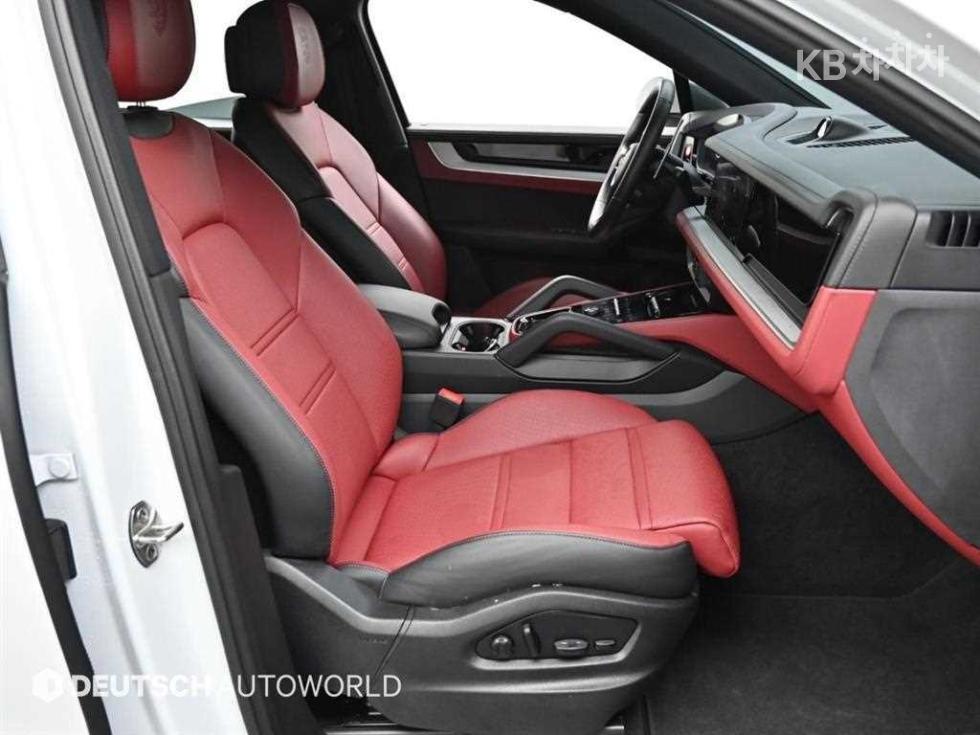 Porsche Cayenne — miniaturë 10