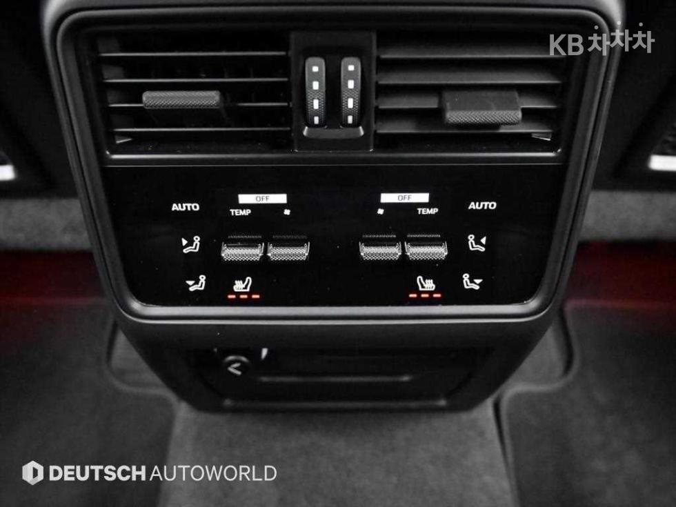 Porsche Cayenne — miniaturë 16