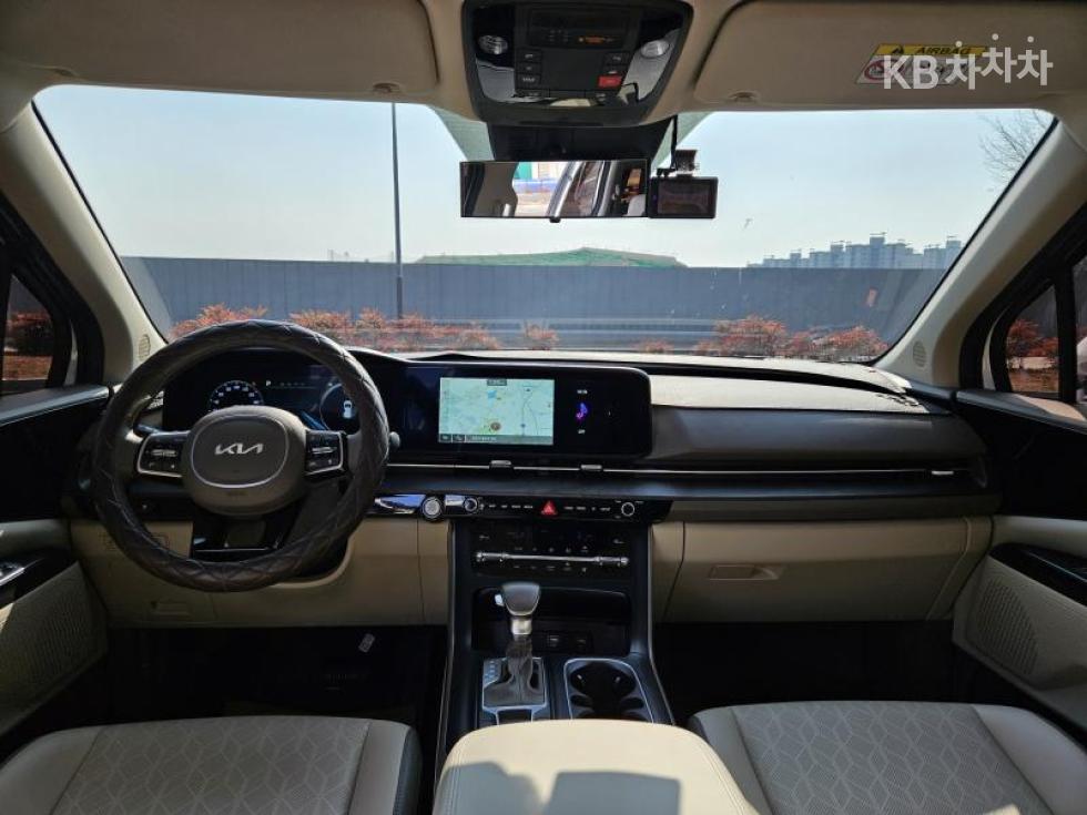 Kia Carnival — miniaturë 12