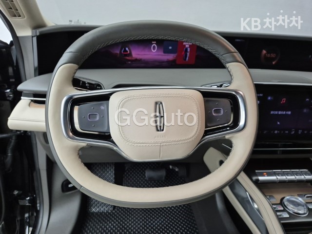 2025 Lincoln (CDX707) photo