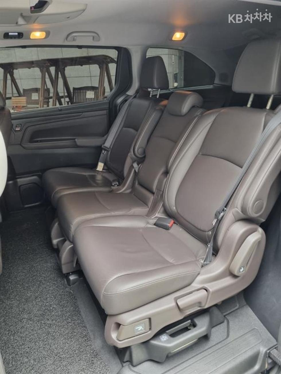 Honda Odyssey — miniaturë 14