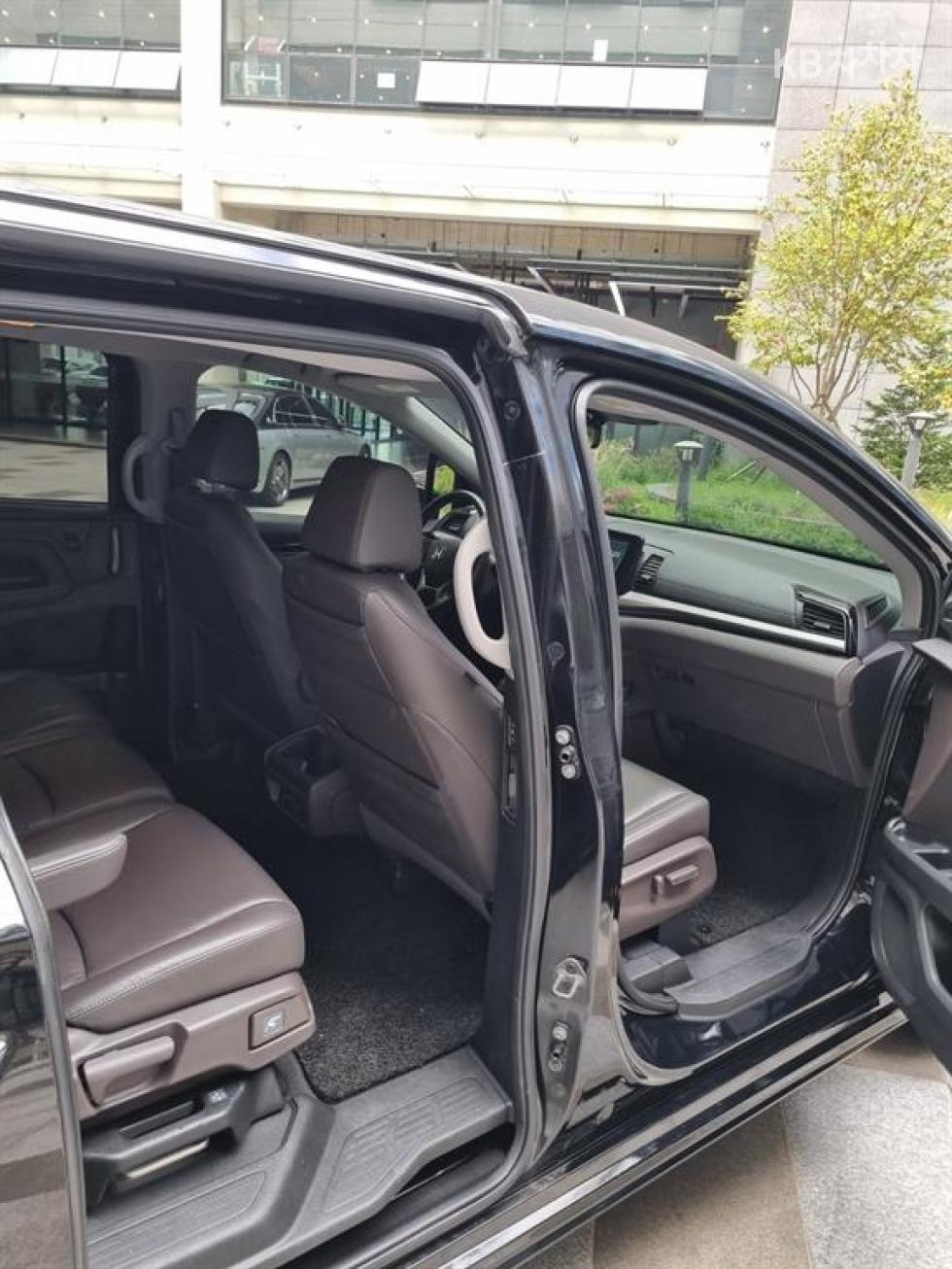Honda Odyssey — miniaturë 16