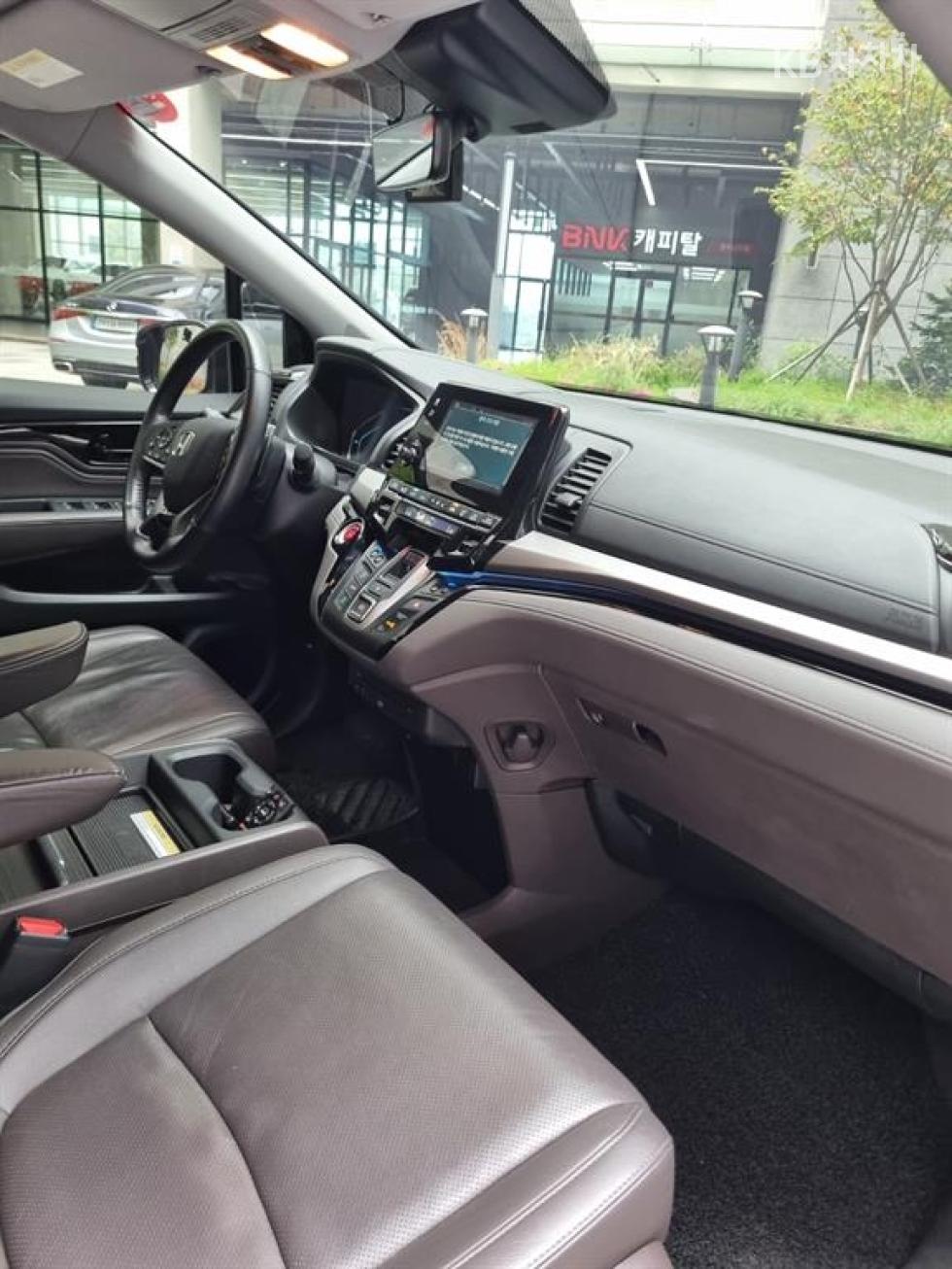 Honda Odyssey — miniaturë 18